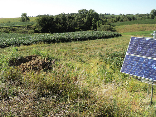 TA_M40A_Post Highland Seismo, Ainsworth, IA, USA